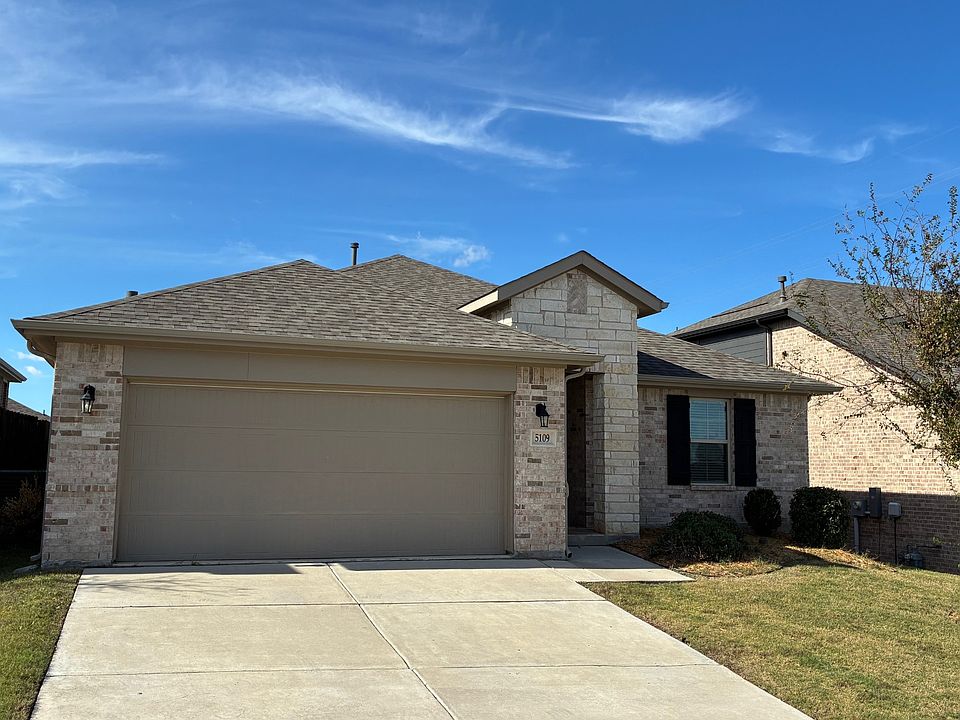 1st image of 5109 Woodglen Dr
