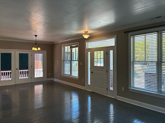 4th image of 68 Craftsman Ln