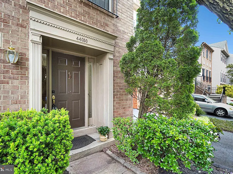 44030 Gala Cir — Photo 2