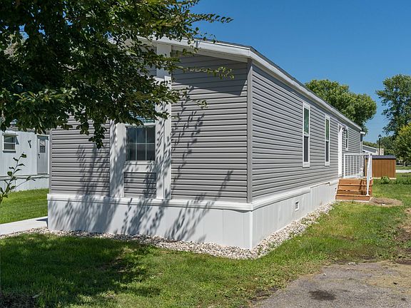 2nd image of 280 Kingsway Dr