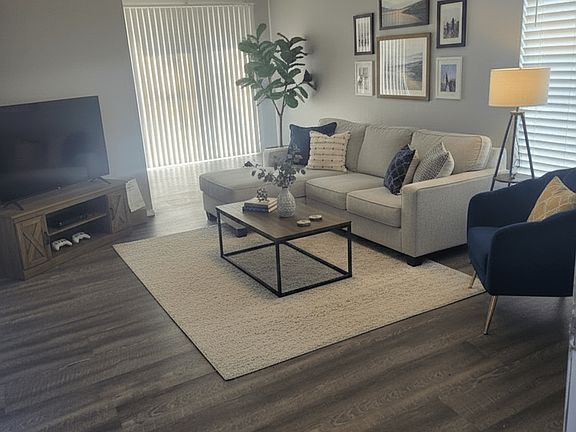 3rd image of 2355 E Pawnee St #20918062