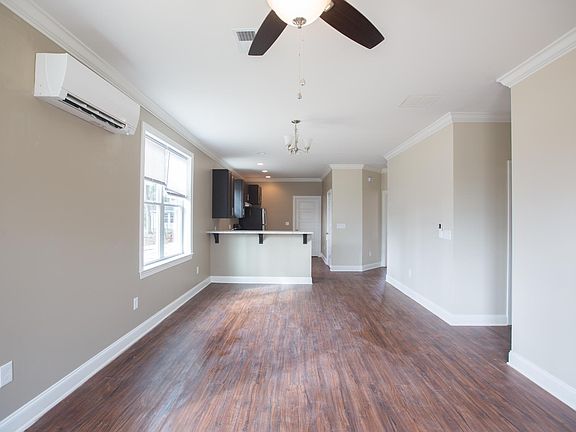 5th image of 331 Sequoia Dr