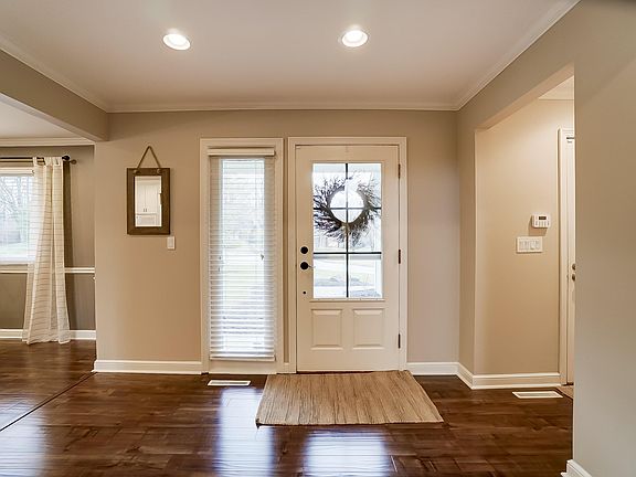 4th image of 9018 Picardy Ct