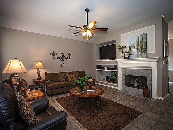 2nd image of 2519 Plantation Springs Dr