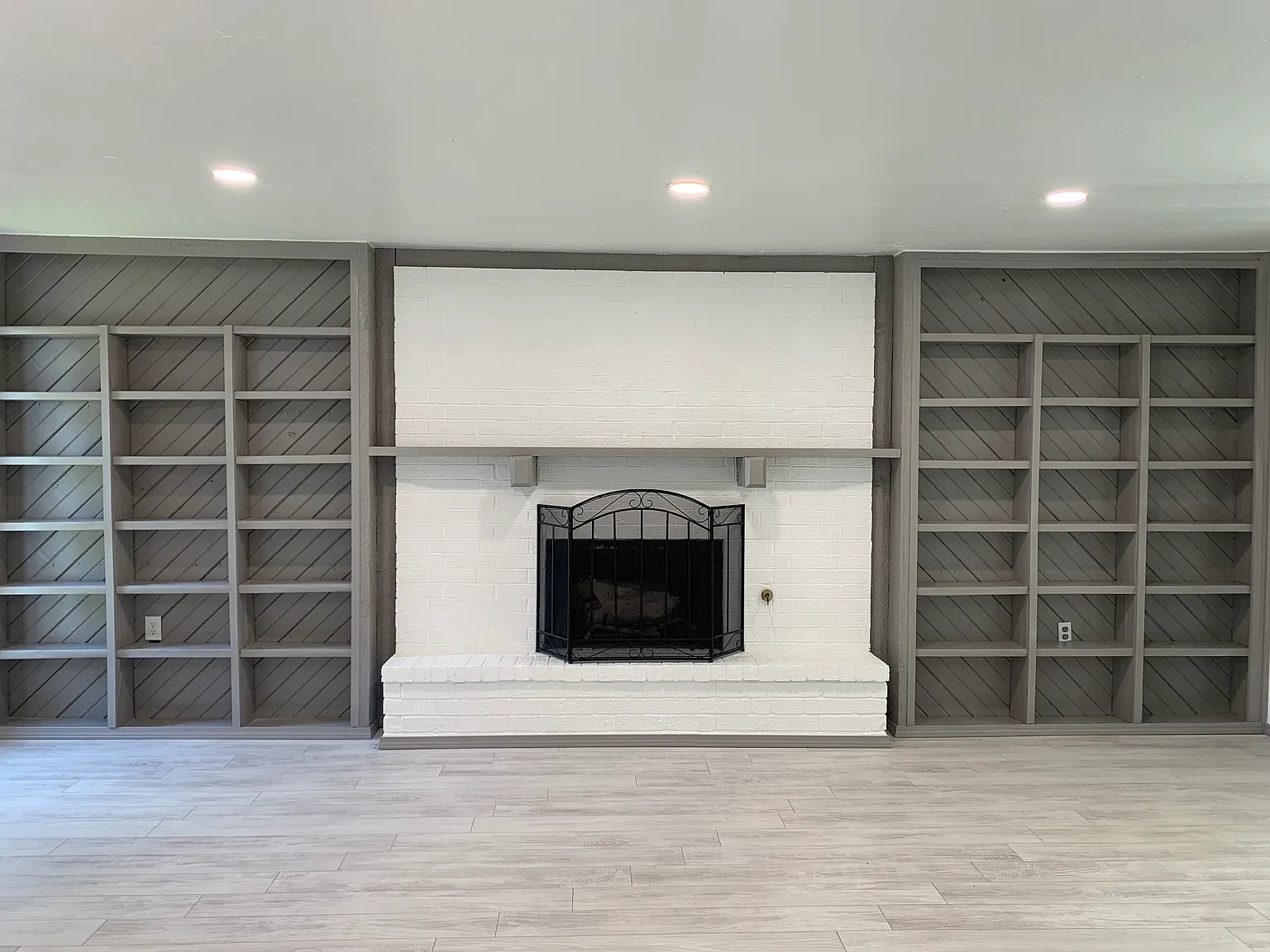 4 bed, 2443 sqft, $2,200 — Photo 4