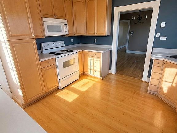 2nd image of 75 Lancaster Rd