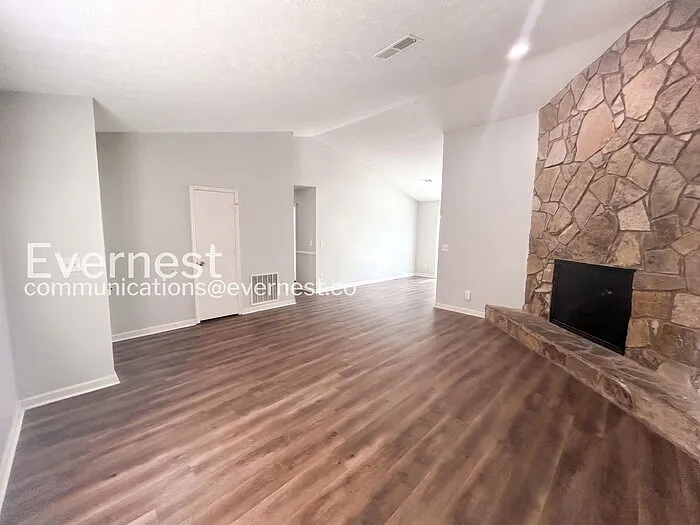 5611 La Fleur Trl — Photo 6