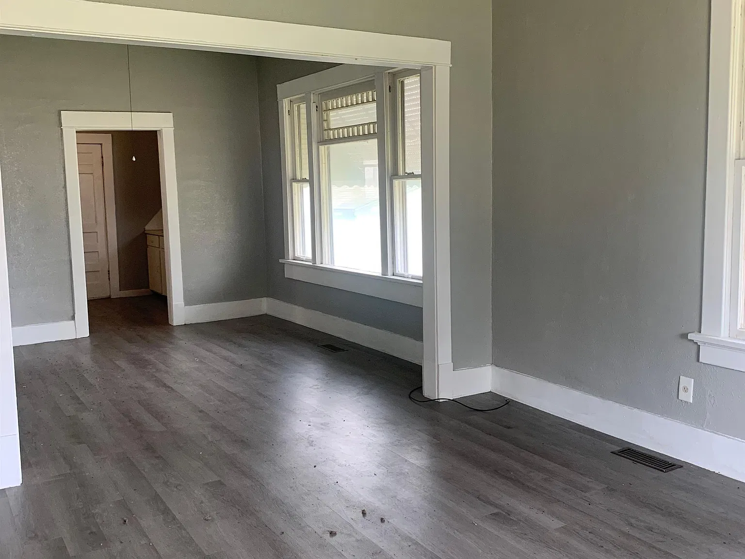 117 W. Cedar - 1 — Photo 2