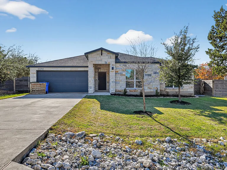 20703 Ridgeview Rd — Photo 1