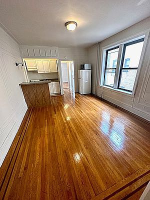 1st image of 3415 31st Ave APT 5J