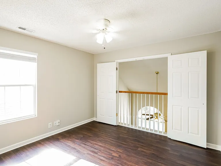 1464 Rochester Dr — Photo 13