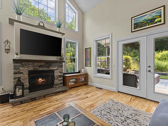 5th image of 12 Goodrich Lane