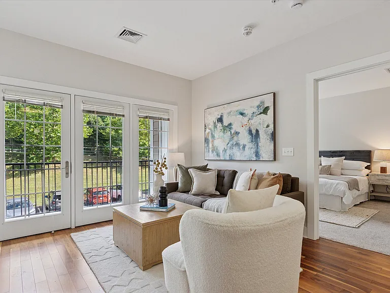 Palmer View — Photo 1