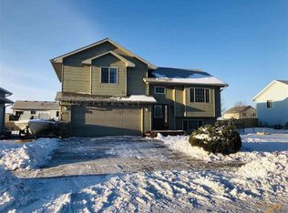 5285 Mercury Dr, Rapid City, SD 57703