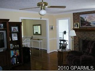 5th image of 526 Cooper St