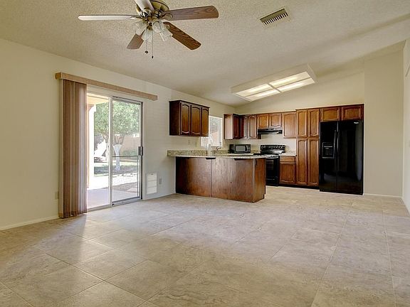 4th image of 4708 W Michigan Ave