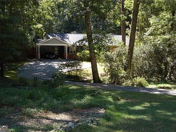 3rd image of 1054 Swathmore Dr NW