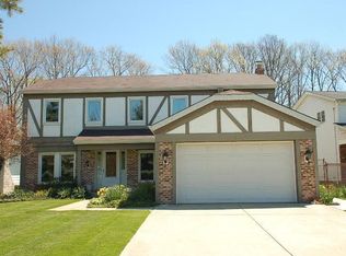 17026 Beaver Cir, Strongsville, OH