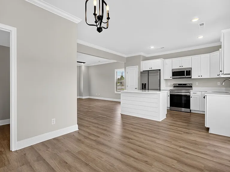 266 NE Bellingham Cv — Photo 11