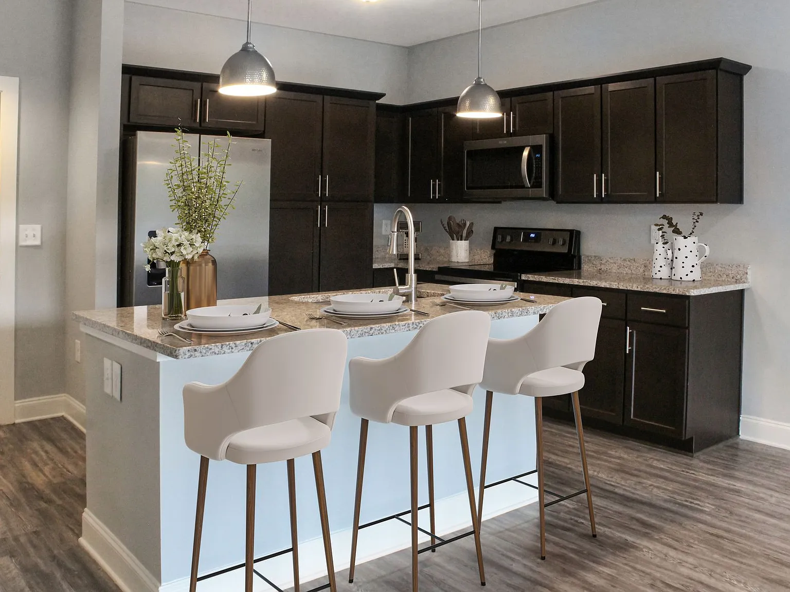 Bluestone Apartments — Photo 1