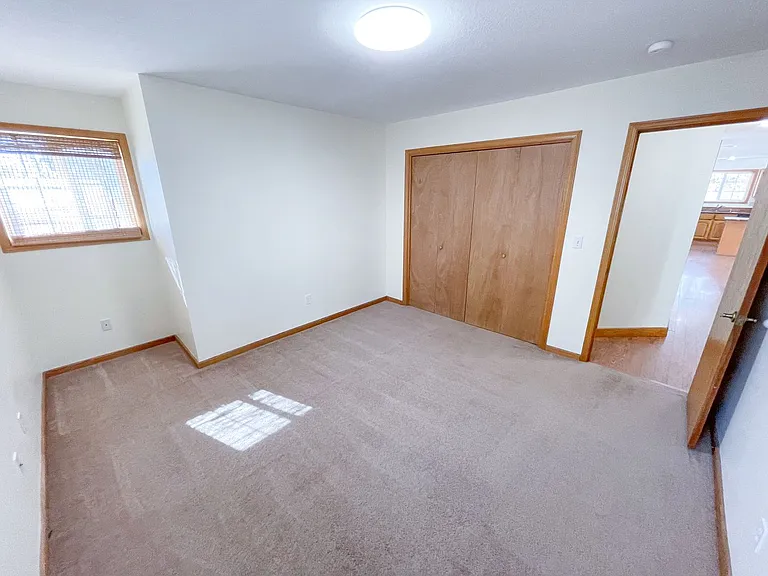 5441 Basin View Dr — Photo 16