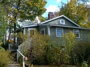 3 Whiton Ave, Hingham, MA 02043