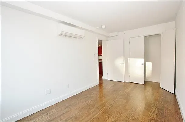 Rented by R New York | media 7