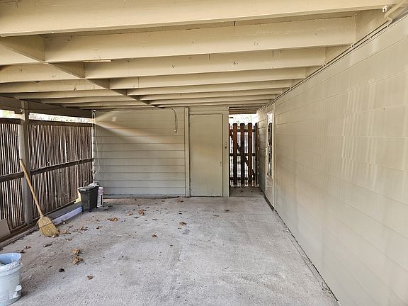 3rd image of 2815 NW Morningside Dr