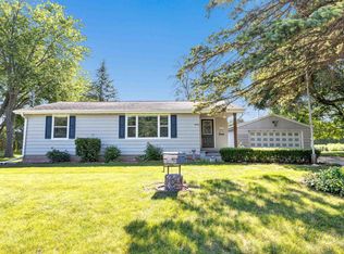 N9598 Noe Rd, APPLETON, WI 54915