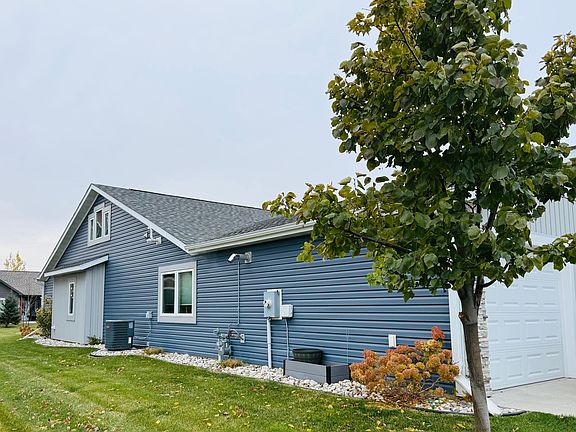 3rd image of 3321 6th Way E Unit D