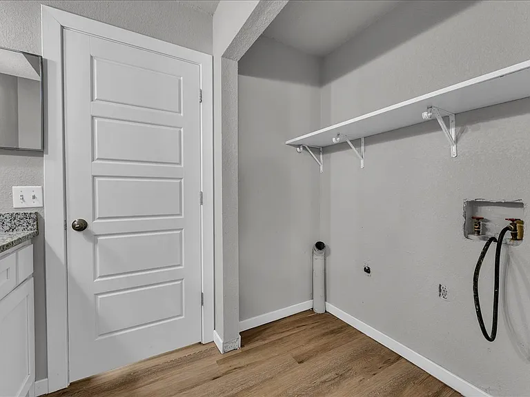 1012 N Turtle Creek Dr — Photo 17