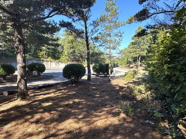 Sailors Ravine Ct, Florence, OR 97439