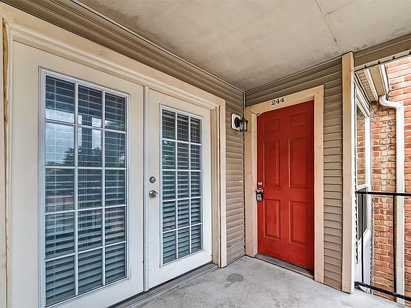 3rd image of 3700 W Clay St APT 244