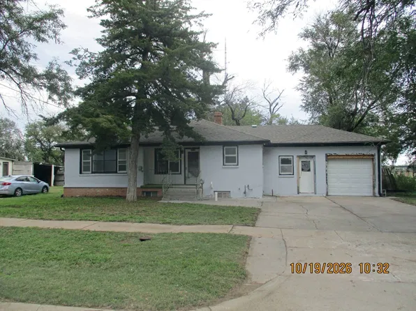 736 W Main St, Osborne, KS 67473