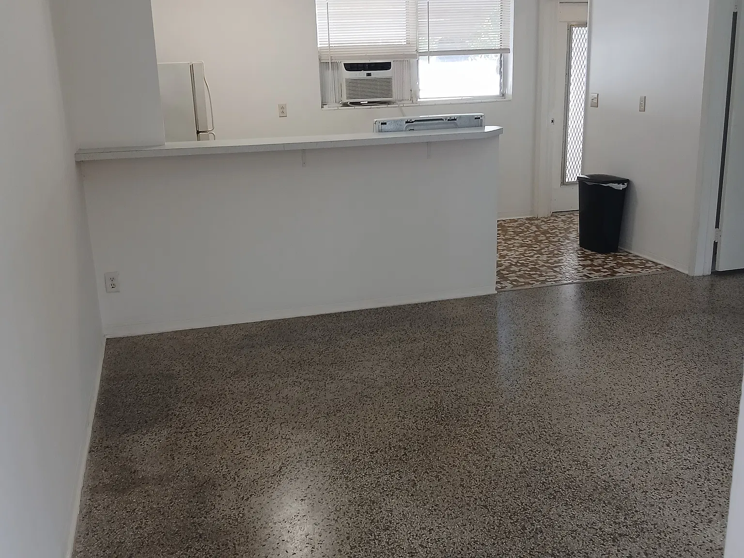 1 bed, 550 sqft, $1,700 — Photo 2