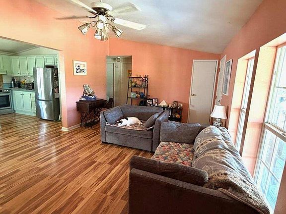 3rd image of 24205 Lomitas Dr