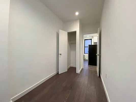 Rented by Kahen Properties | media 5