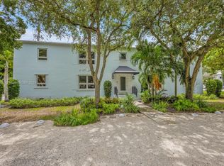 5630 SW 76th St APT 3, Miami, FL 33143