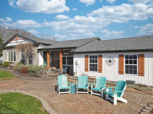 58 Pueblo Trl, Malvern, OH 44644