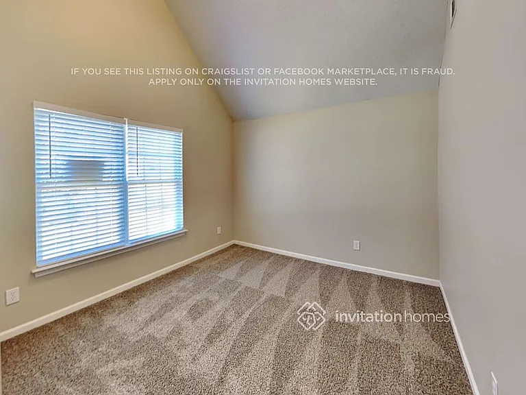 401 Legend Creek Point — Photo 13