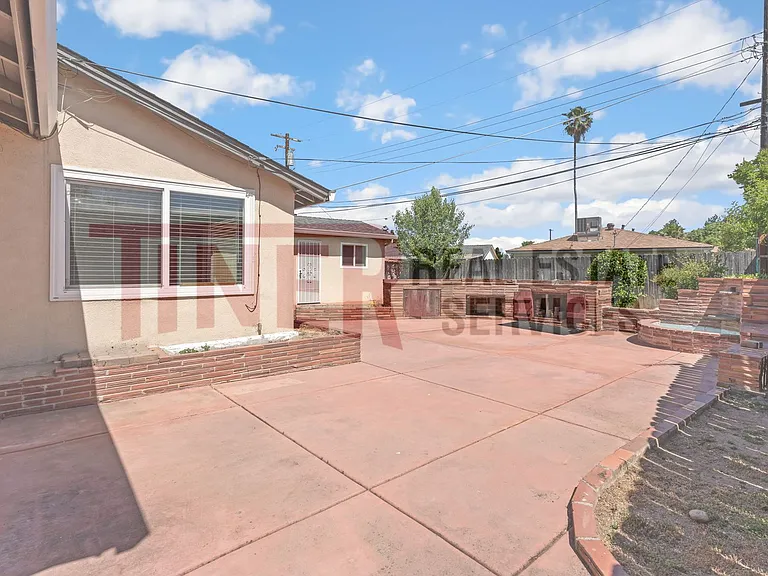 3413 Windsor Dr — Photo 22