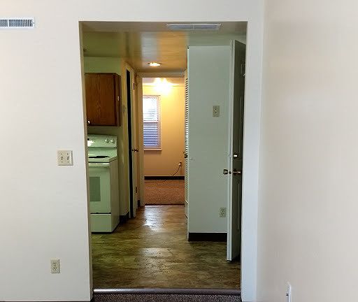 4th image of 220 5th Ave #702