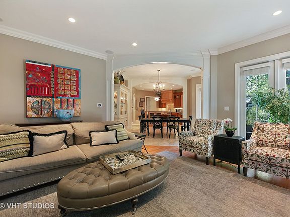 3rd image of 266 Park Ave