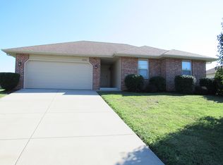 3220 E Colonial St, Republic, MO 65738