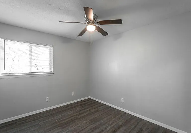 113 Goodson Ave #10 — Photo 8