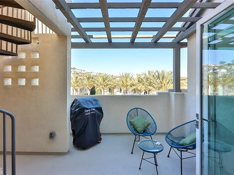 2869 Doheny Way — Photo 30