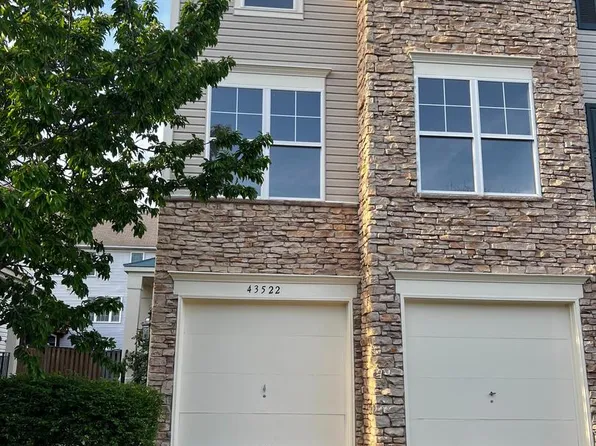 43522 Laidlow St, Chantilly, VA 20152