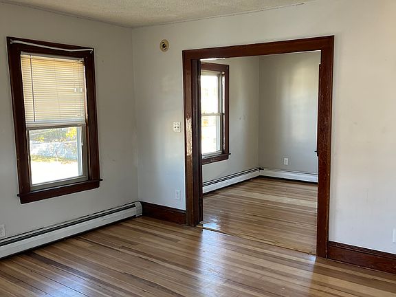 4th image of 85 Prospect St #201