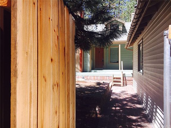 2nd image of 606 Wren Dr