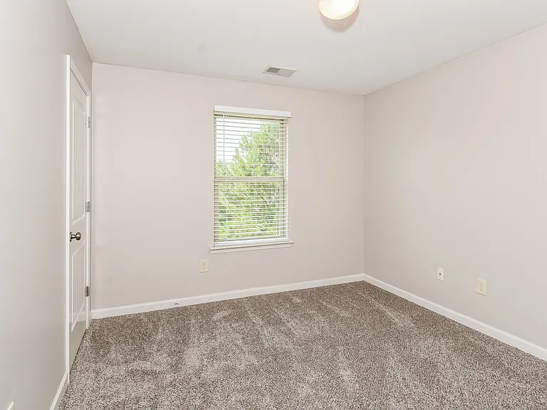 63 Hamilton Blvd NW — Photo 14